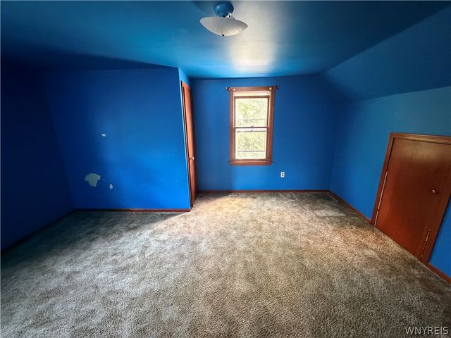 1058 92nd Street, Niagara Falls, NY 14304