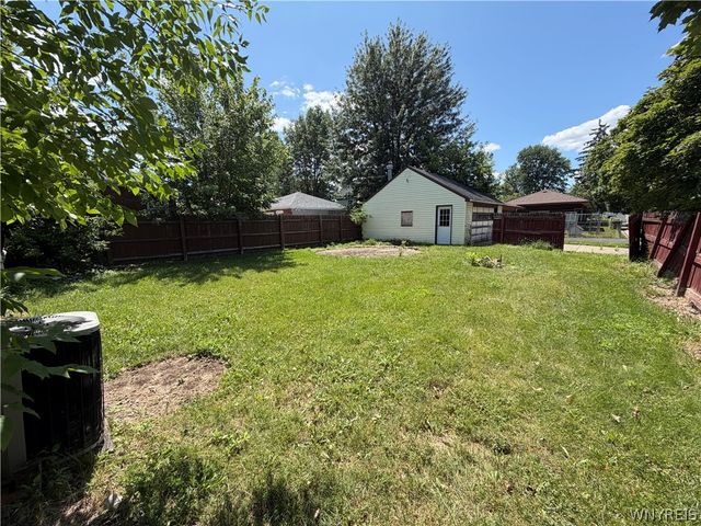 1058 92nd Street, Niagara Falls, NY 14304