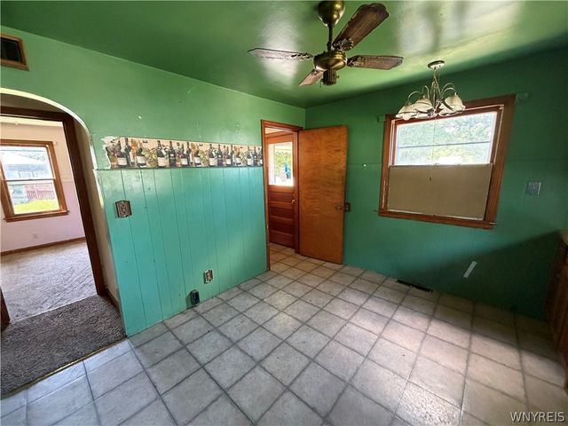 1058 92nd Street, Niagara Falls, NY 14304