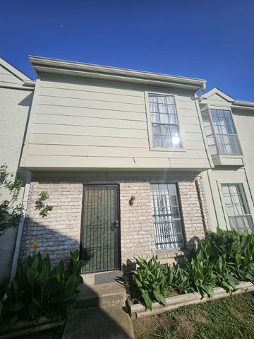 8636 Village Of Fondren Drive 8636, Houston, TX 77071