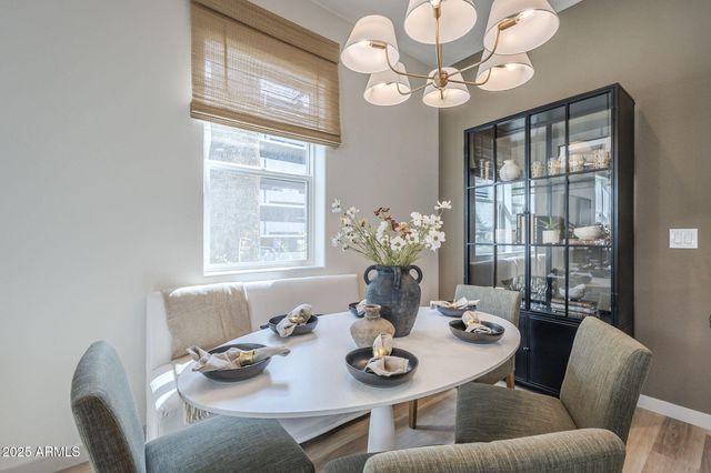 115 W HOLCOMB Lane, Phoenix, AZ 85003