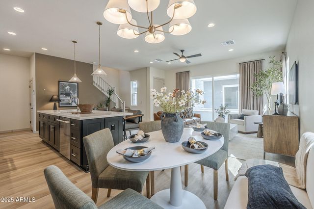 115 W HOLCOMB Lane, Phoenix, AZ 85003