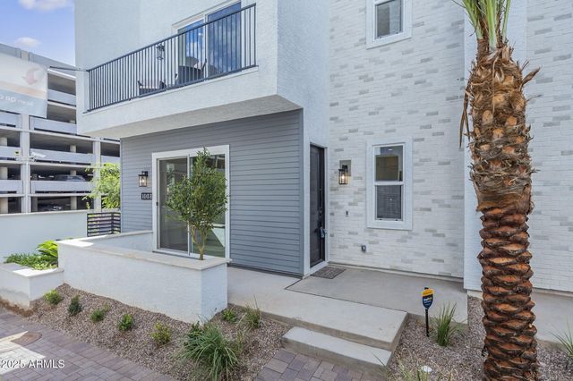 115 W HOLCOMB Lane, Phoenix, AZ 85003