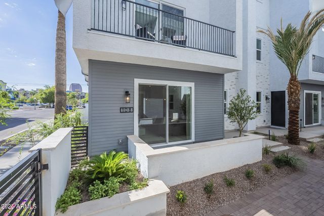 115 W HOLCOMB Lane, Phoenix, AZ 85003