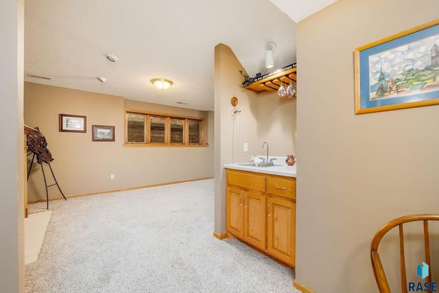 3500 E Kris Dr Drive, Sioux Falls, SD 57103