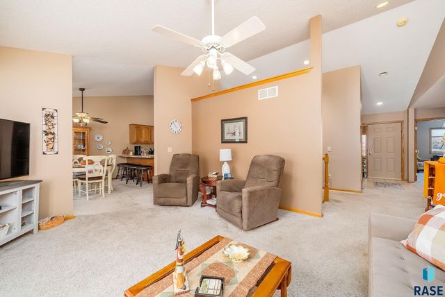 3500 E Kris Dr Drive, Sioux Falls, SD 57103