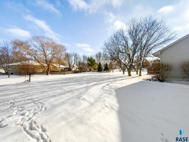 3500 E Kris Dr Drive, Sioux Falls, SD 57103