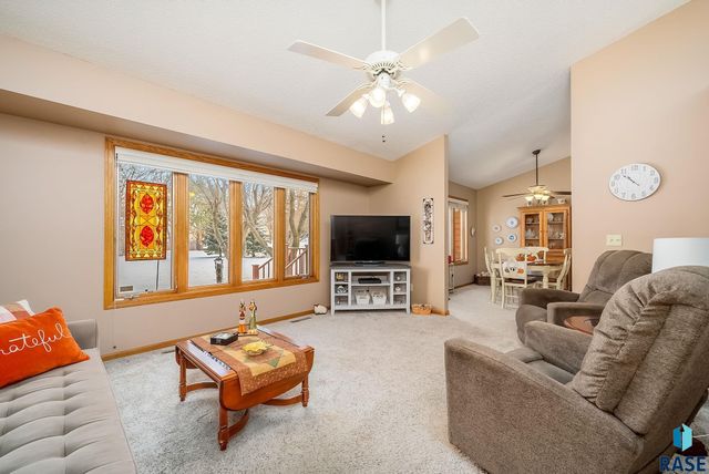 3500 E Kris Dr Drive, Sioux Falls, SD 57103