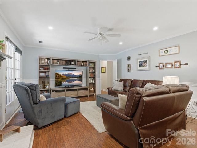 7102 Graburn Road, Charlotte, NC 28226