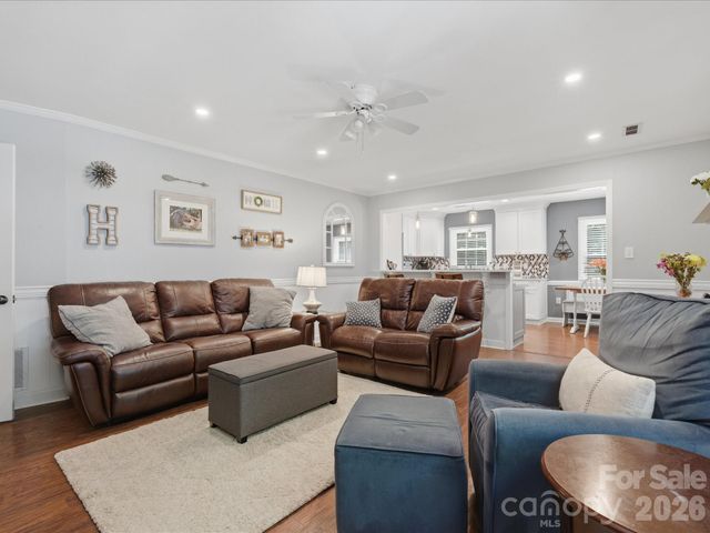 7102 Graburn Road, Charlotte, NC 28226