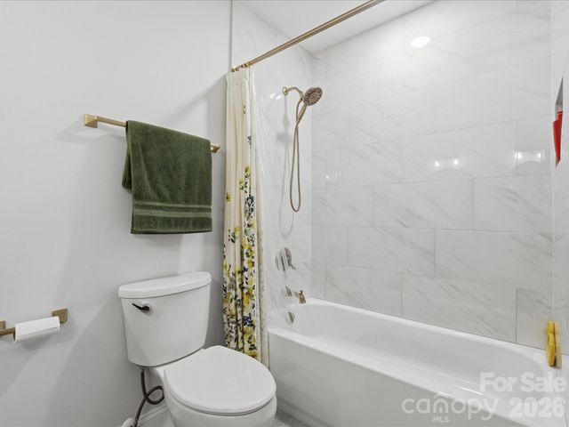 7102 Graburn Road, Charlotte, NC 28226