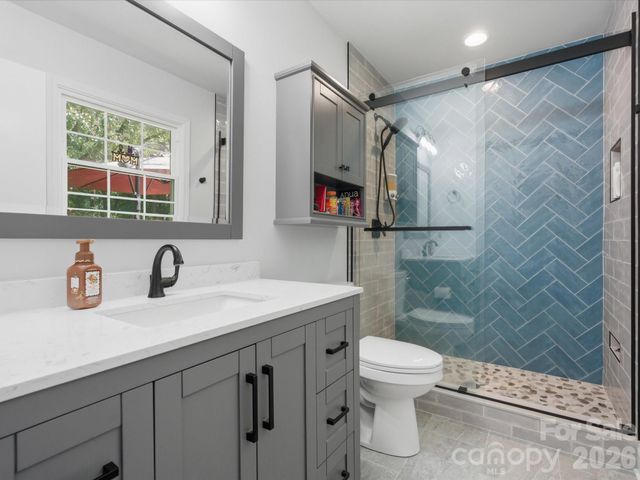 7102 Graburn Road, Charlotte, NC 28226