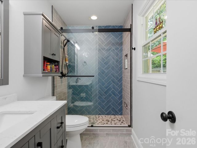 7102 Graburn Road, Charlotte, NC 28226