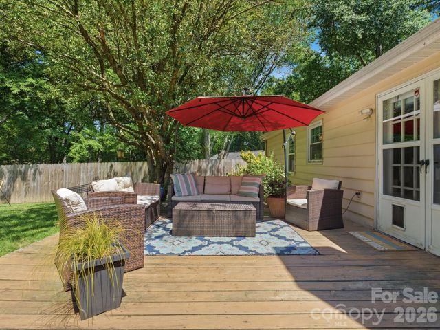 7102 Graburn Road, Charlotte, NC 28226