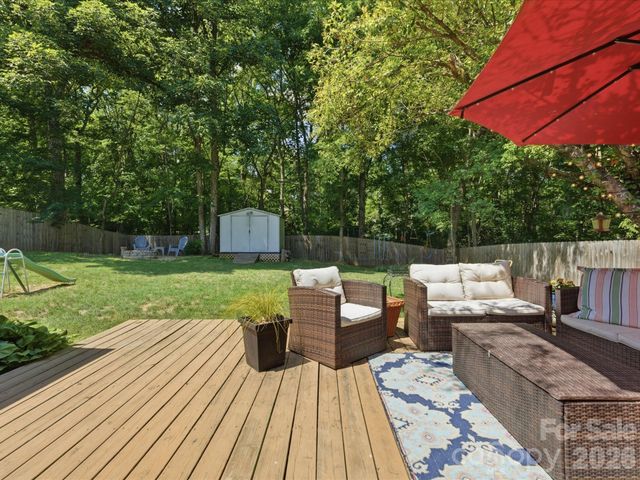 7102 Graburn Road, Charlotte, NC 28226