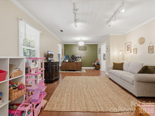 7102 Graburn Road, Charlotte, NC 28226
