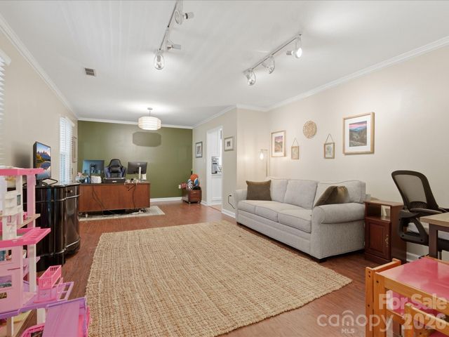 7102 Graburn Road, Charlotte, NC 28226