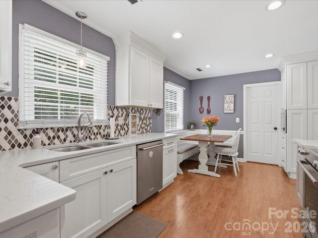 7102 Graburn Road, Charlotte, NC 28226