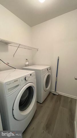 5905 BALTIMORE DR, Marlton, NJ 08053