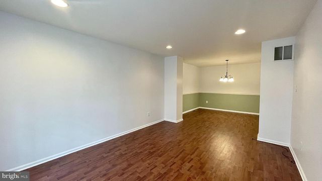 5905 BALTIMORE DR, Marlton, NJ 08053