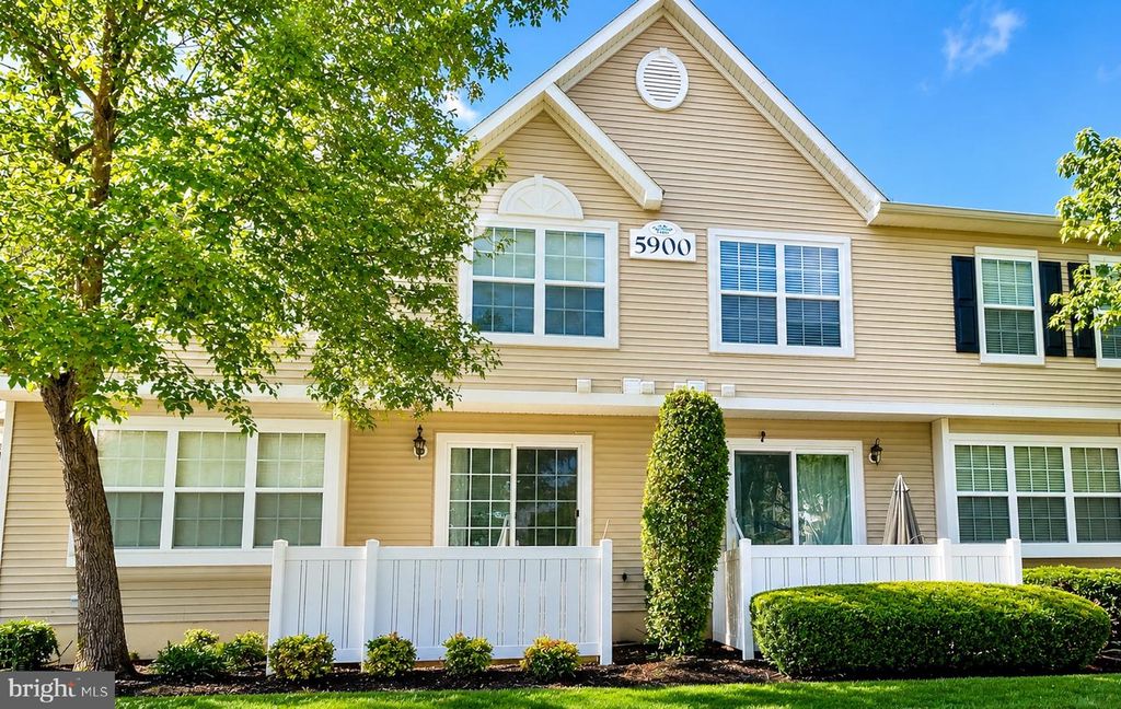 5905 BALTIMORE DR, Marlton, NJ 08053