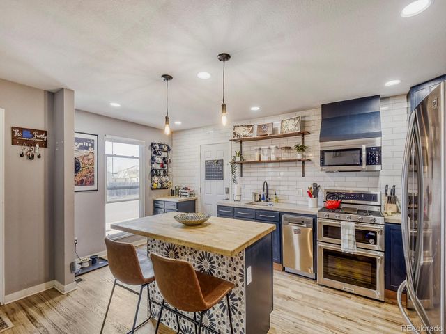 20765 E Buchanan Drive, Aurora, CO 80011