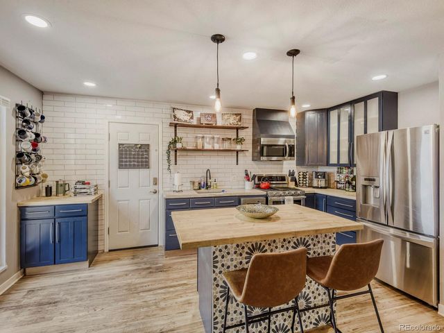 20765 E Buchanan Drive, Aurora, CO 80011
