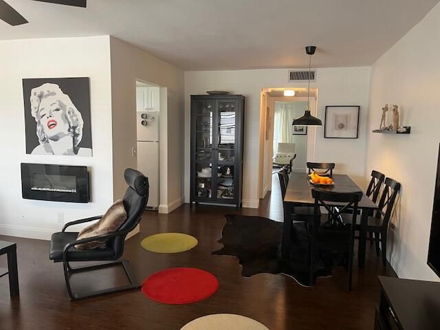 123 Kent H, West Palm Beach, FL 33417