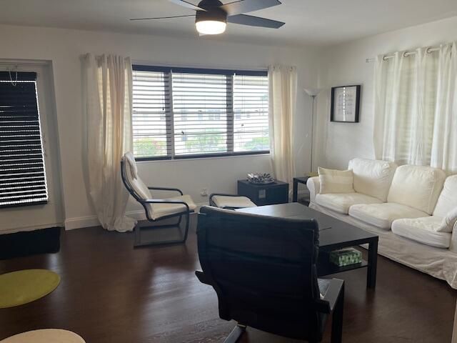 123 Kent H, West Palm Beach, FL 33417