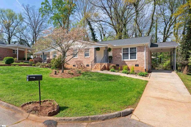 24 Twelve Oaks Terrace, Greenville, SC 29615