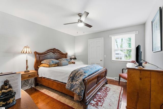 24 Twelve Oaks Terrace, Greenville, SC 29615