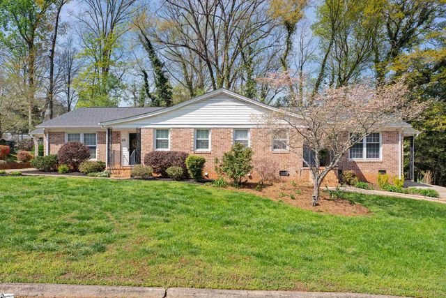 24 Twelve Oaks Terrace, Greenville, SC 29615