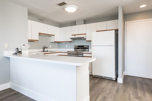 1 Carey Cir 409, Revere, MA 02151