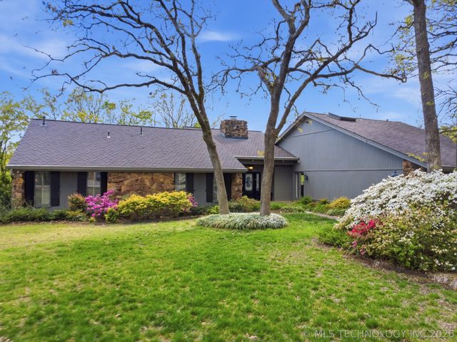 1610 Country Club Drive, Okmulgee, OK 74447