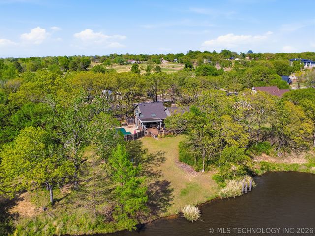 1610 Country Club Drive, Okmulgee, OK 74447