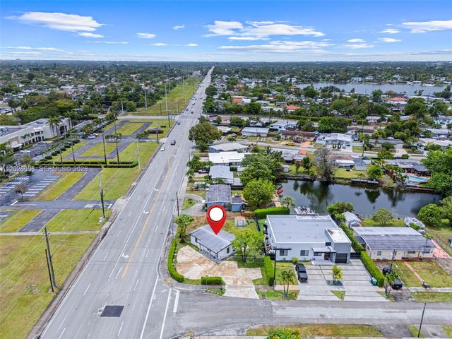 10700 SW 46th St, Miami, FL 33165