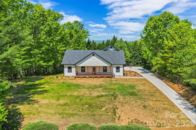 438 Plantation Drive, Marion, NC 28752
