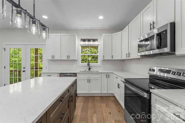 438 Plantation Drive, Marion, NC 28752