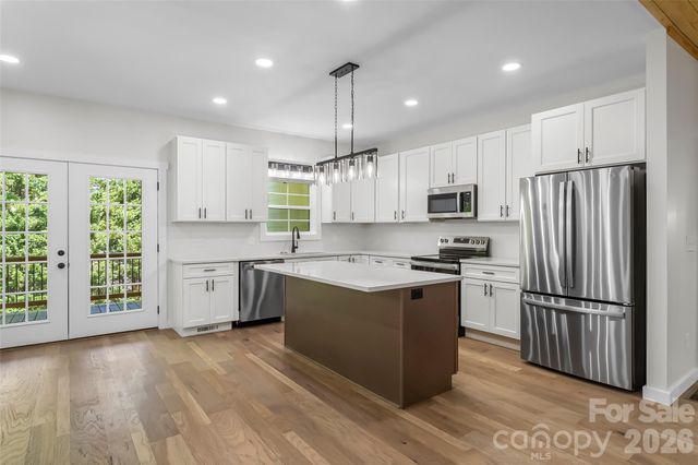 438 Plantation Drive, Marion, NC 28752