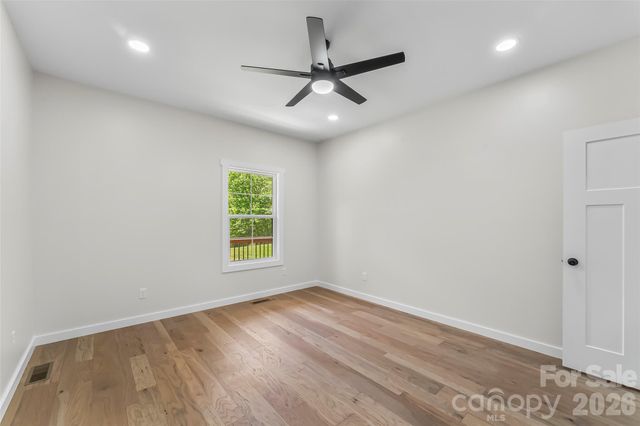 438 Plantation Drive, Marion, NC 28752