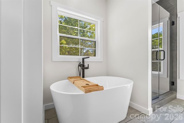438 Plantation Drive, Marion, NC 28752