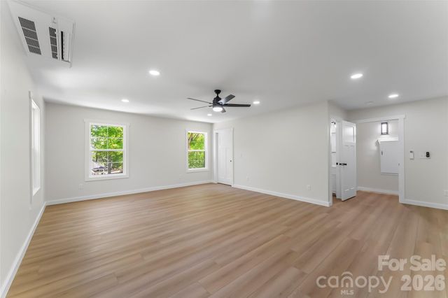 438 Plantation Drive, Marion, NC 28752