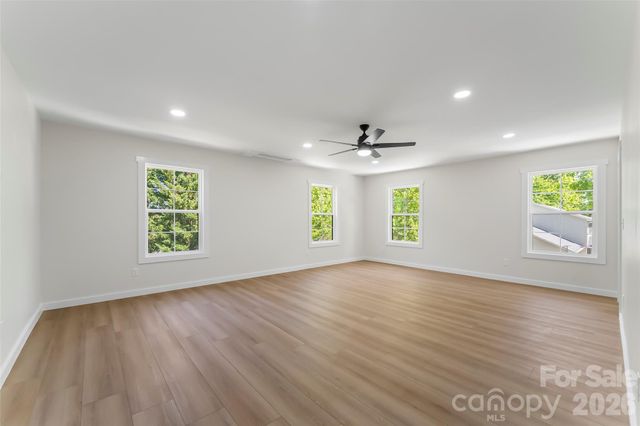 438 Plantation Drive, Marion, NC 28752