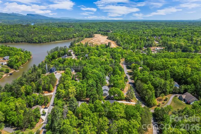438 Plantation Drive, Marion, NC 28752