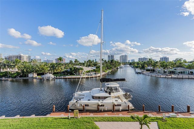 301 Golden Isles Dr 403, Hallandale Beach, FL 33009