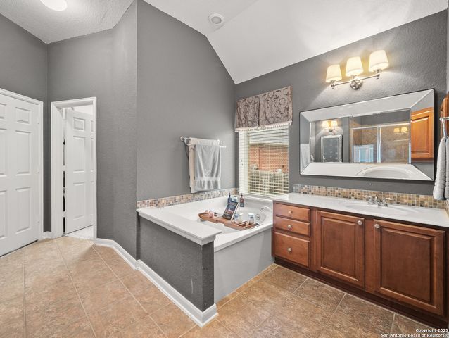 1606 LOOKOUT FRST, San Antonio, TX 78260