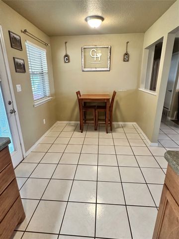 225 county road 3699, Springtown, TX 76082