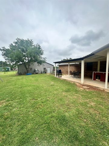 225 county road 3699, Springtown, TX 76082