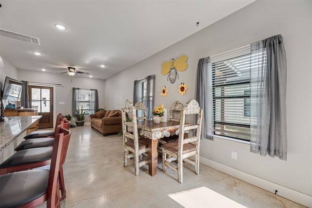 718 E Crawford Street, Denison, TX 75021