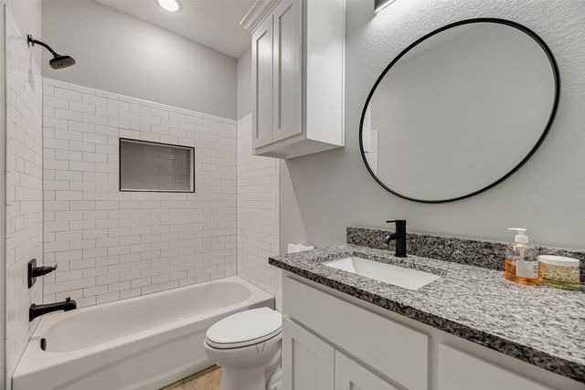 718 E Crawford Street, Denison, TX 75021